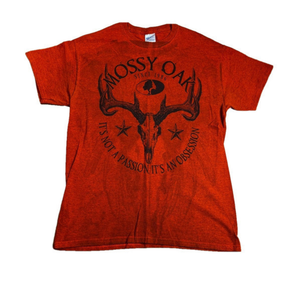 🌷 Gildan Mossy Oak Graphic Tee